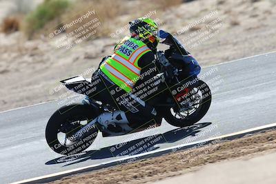 media/Feb-03-2024-SoCal Trackdays (Sat) [[767c60a41c]]/5-Turn 9 Set 2 (1040am)/